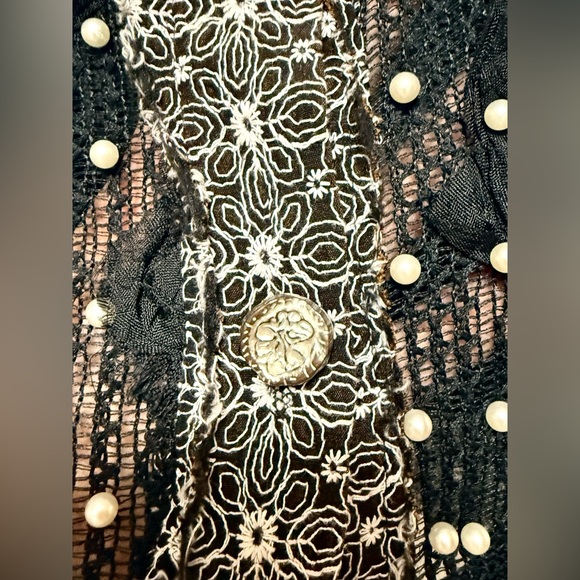 POL Eyelet Flower Pearl Detail Lace Patchwork Shirt or Shacket. - Picture 7 of 12